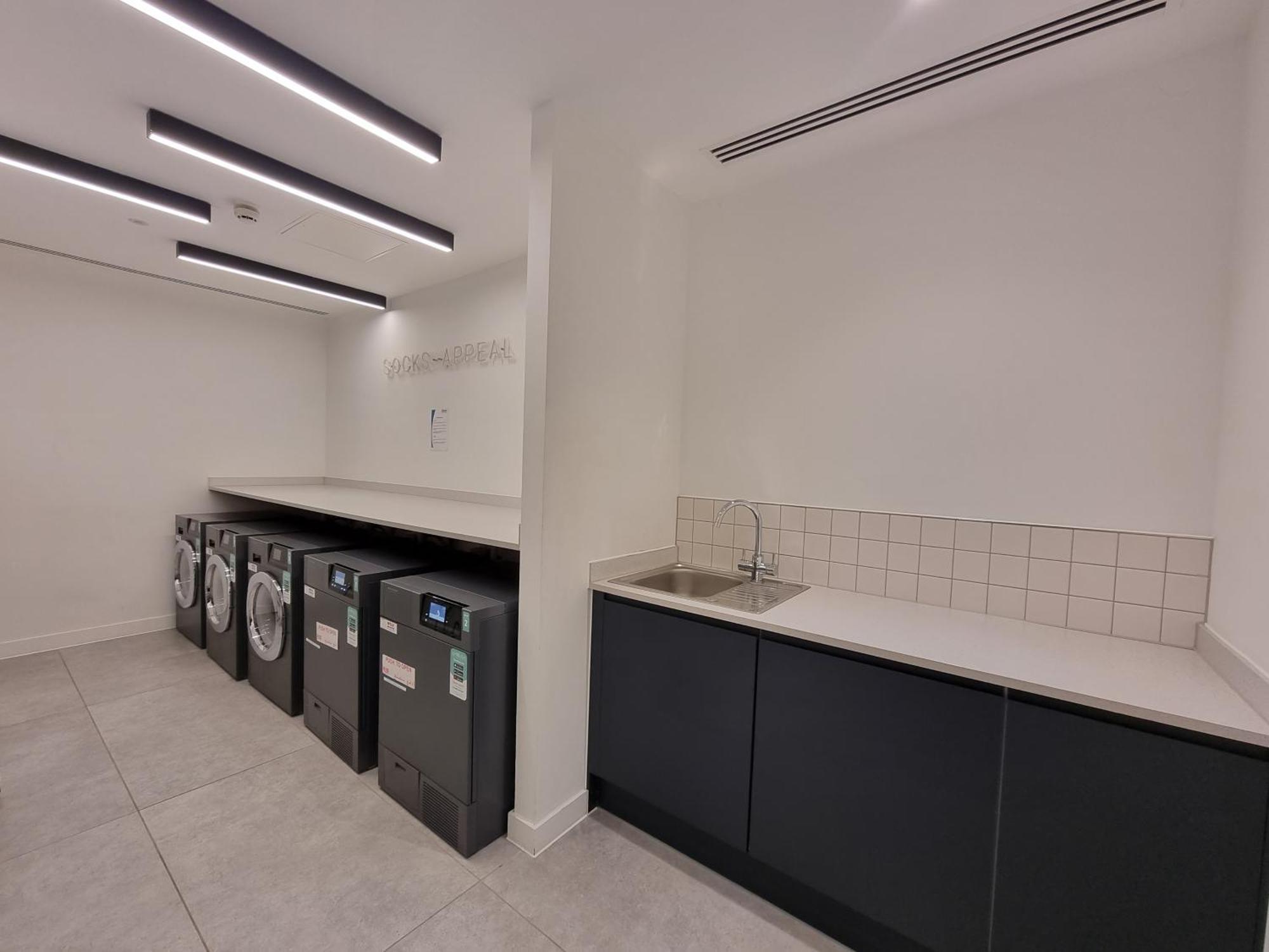 Trafford Suite Modern 1 Bed With Cinema Room Манчестер Экстерьер фото